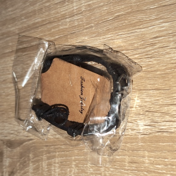 Bracelet - Picture 2 of 3